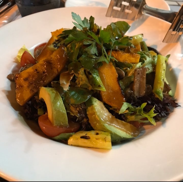 photo of Original Sin Mediterranean Restaurant Principessa Salad shared by @vanessaainsley on  19 Apr 2020 - review