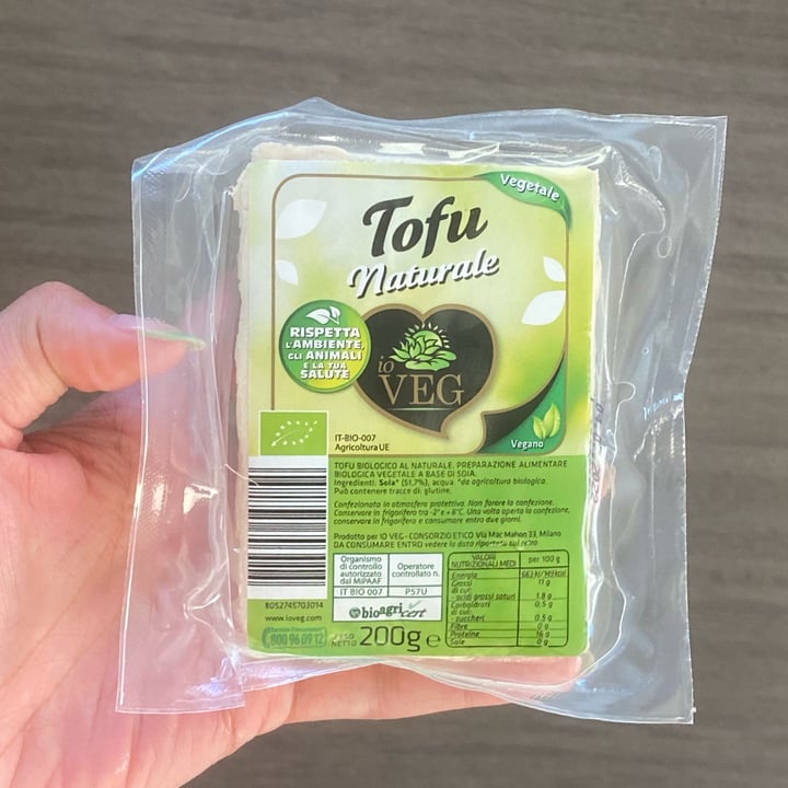 photo of ioVEG Tofu naturale shared by @lucr3ziagalli on  24 Jun 2022 - review