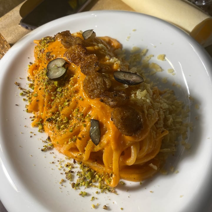 photo of Vrindaa Carbonara vegana shared by @camilla- on  09 Apr 2022 - review