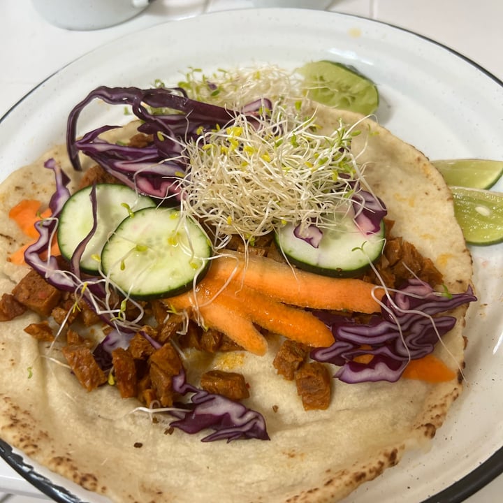 photo of Gastronomía Nueve y 45 taco arabe shared by @karenaho1 on  03 Nov 2022 - review