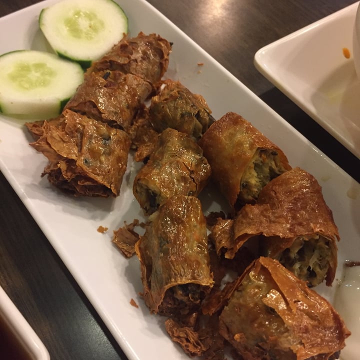review photo of North South East West Fusion Vegetarian Cuisine Mushroom Burdock Roll shared by @jenniferoconnor on 15 Sep 2020 - review