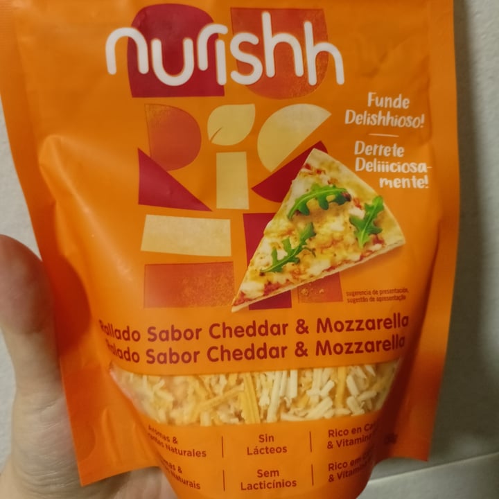 review photo of Nurishh Cheddar Style Shreds shared by @berenikke on 13 Jun 2022 - review
