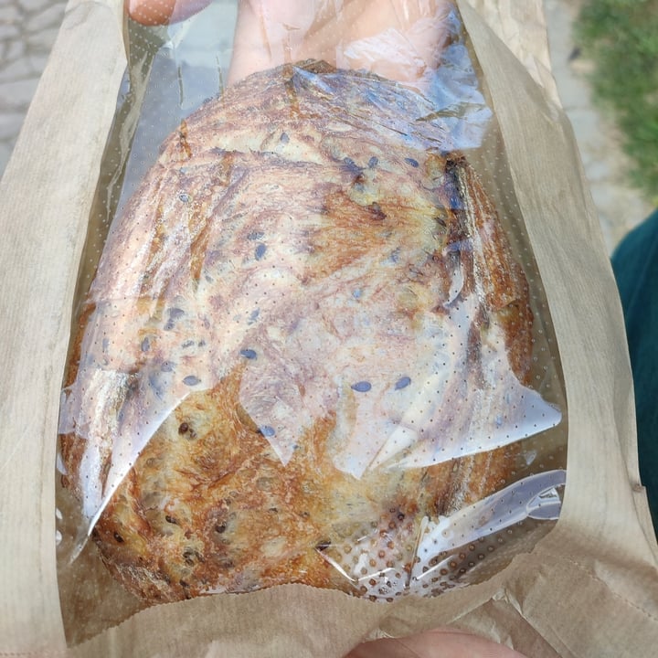 photo of Zlaten Klas - Emil Georgiev sourdough bread with flax seeds shared by @flouredfingers on  03 Jun 2022 - review