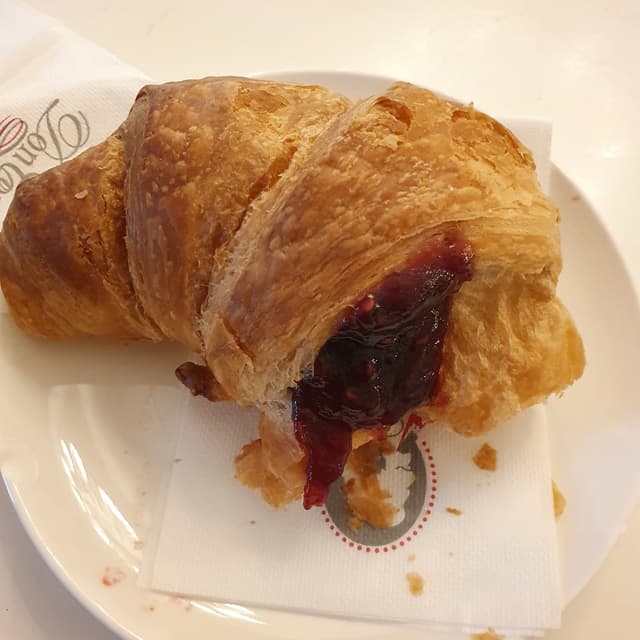Photo of the dish “Brioche alla marmellata”