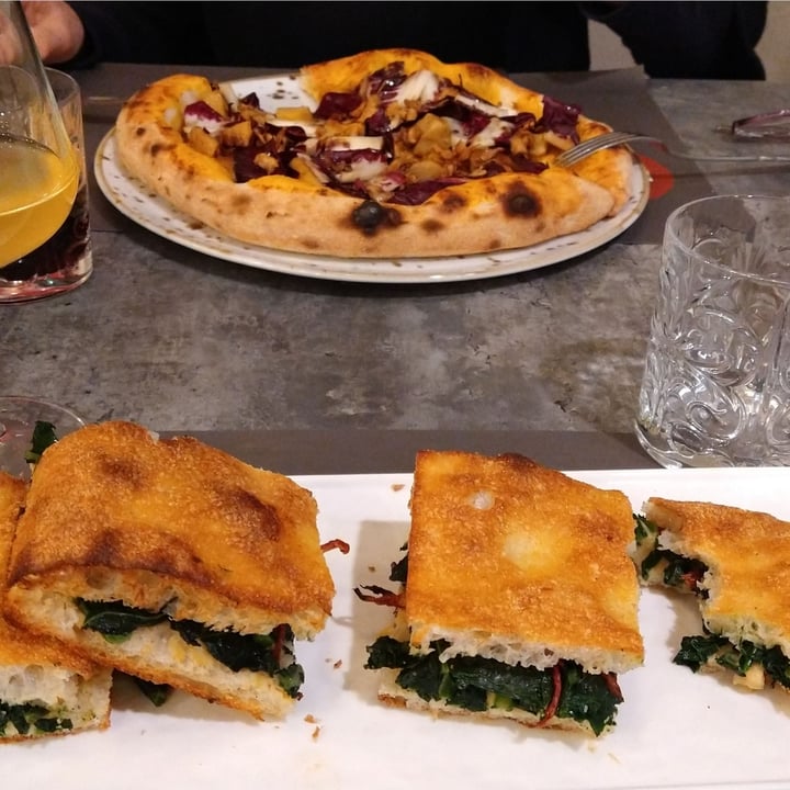 photo of Bolle Pizzeria Seregno Cuore nero shared by @benedetta88 on  06 Dec 2021 - review