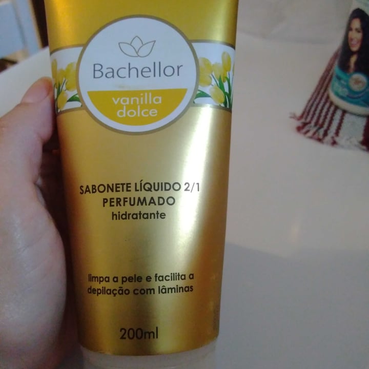 review photo of bachellor Sabonete Líquido shared by @majobh on 08 May 2022 - review