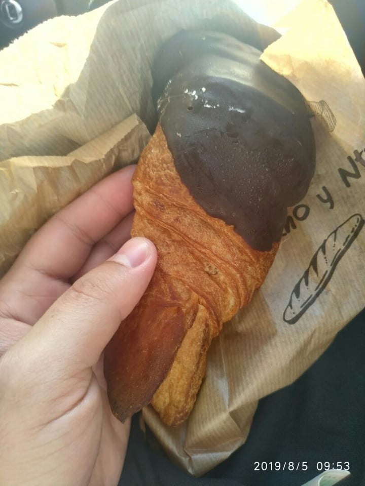 photo of Los Manchegos Panadería y pastelería Cuerno de chocolate shared by @gottakill on  05 Aug 2019 - review