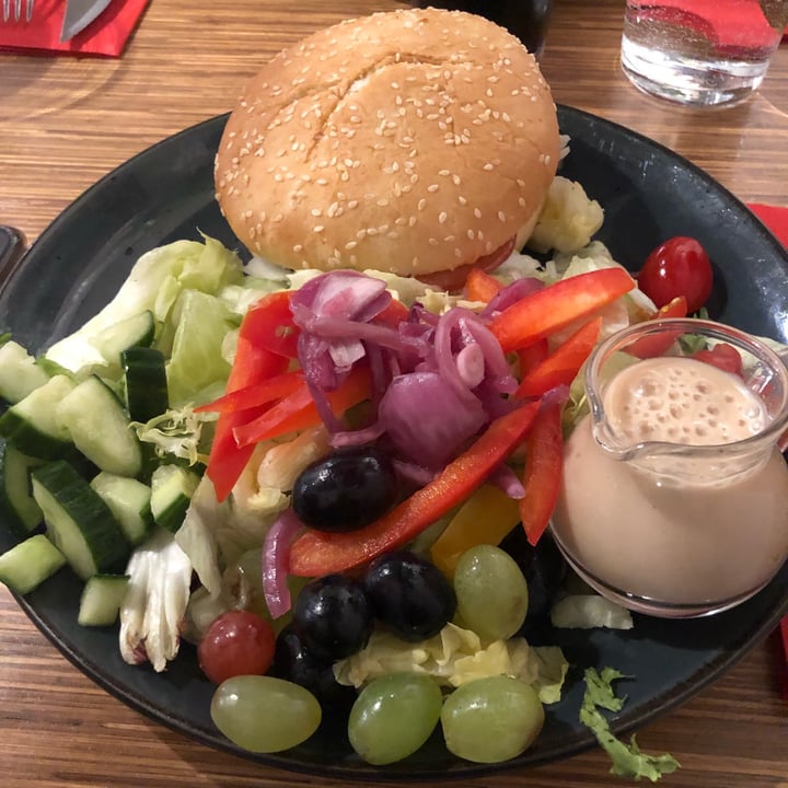 photo of MorriSon's Veggie burger shared by @noelite on  15 May 2022 - review