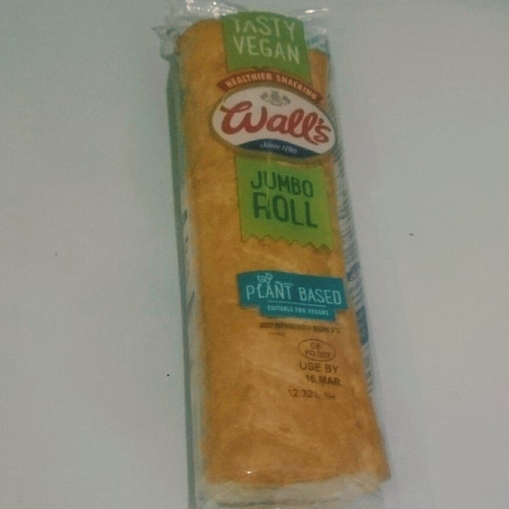 photo of Wall's Pastry Since 1786 Tasty Vegan Jumbo Roll shared by @sunmoony on  11 Mar 2021 - review