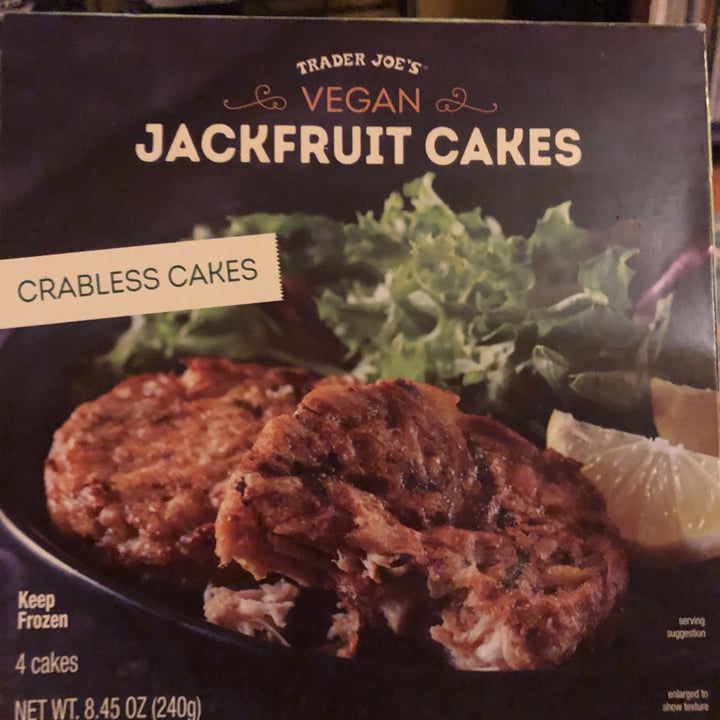 review photo of Trader Joe's Jackfruit Cakes shared by @debthebweb on 25 Jul 2021 - review