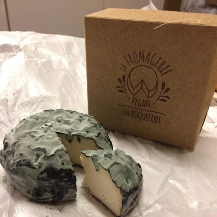 review photo of La Fromagerie Queijo vegetal shared by @marisac on 21 Jul 2021 - review