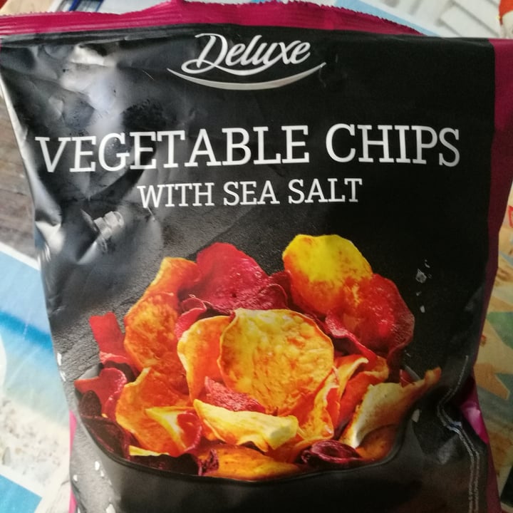 photo of Deluxe Chips vegetales shared by @claudiaromeo on  08 Apr 2022 - review