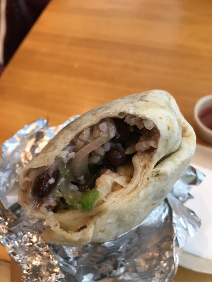 photo of Guzman Y Gomez Sautéed vegetables with guacamole mini burrito shared by @cel on  26 Jul 2019 - review