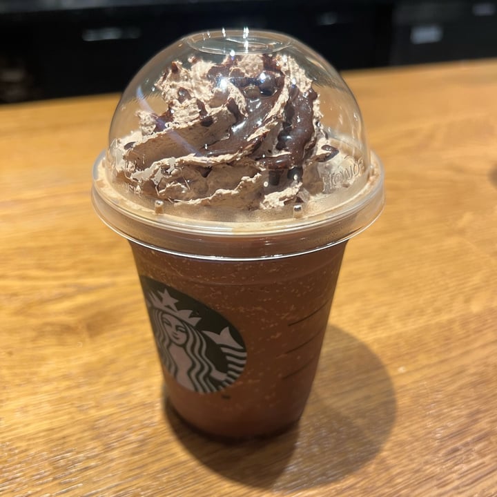 review photo of Starbucks Emart Brown Sugar Cocoa Oatmilk Frappuccino® shared by @cave-tranquil on 14 Oct 2022 - review
