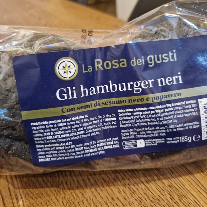 photo of La Rosa Dei Gusti gli hamburger neri shared by @aliceali on  09 Oct 2022 - review