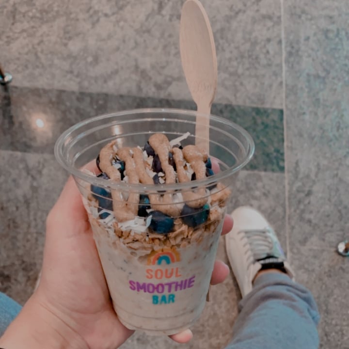 review photo of Soul Smoothie Bar Blueberry Coconut Overnight Oats shared by @aphatsara on 25 Jan 2021 - review
