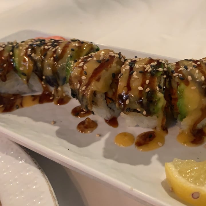 photo of Chef Kenny's Vegan Asian Cuisine Vegan dragon roll shared by @atwilley on  22 Dec 2021 - review