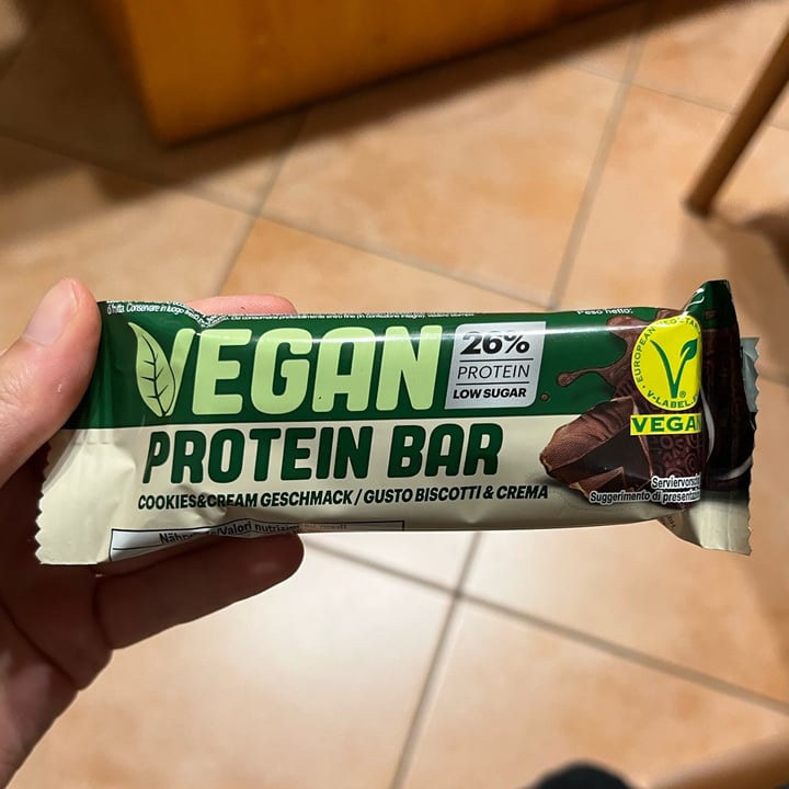 photo of Vegan Protein Bar  Protein Bar Gusto Biscotti E Crema shared by @elenagobbo on  06 Sep 2022 - review