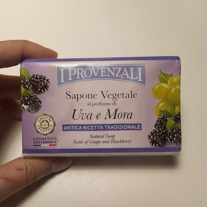 photo of I Provenzali Sapone vegetale uva e mora shared by @eugeniavincenti on  05 Nov 2022 - review