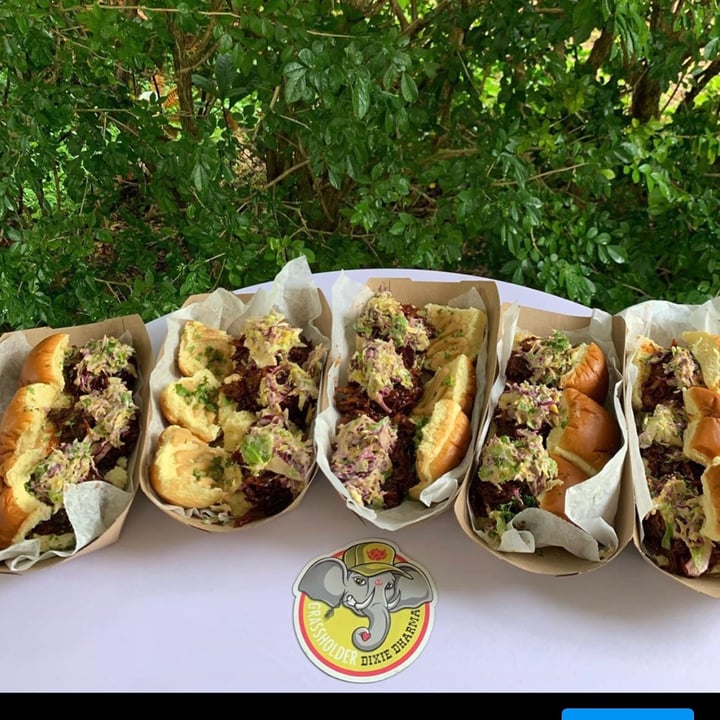 photo of Dharma Southern Kitchen: Tampa Carolina Pulled Pork Jackfruit shared by @vegantampa on  17 Aug 2020 - review