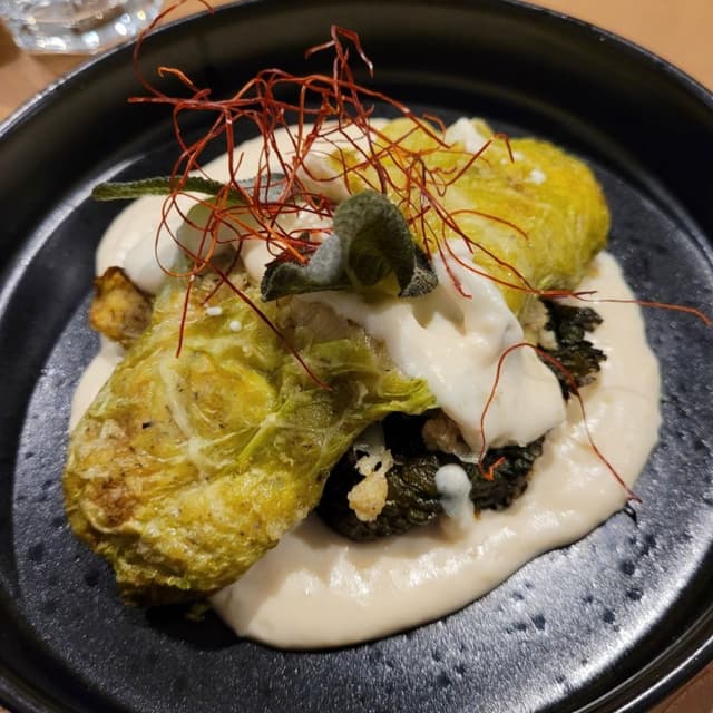 Photo of the dish “Fagottino Di Verza Con Ripieno Di Polenta Taragna E Porri Con Salsa Al Gondino”