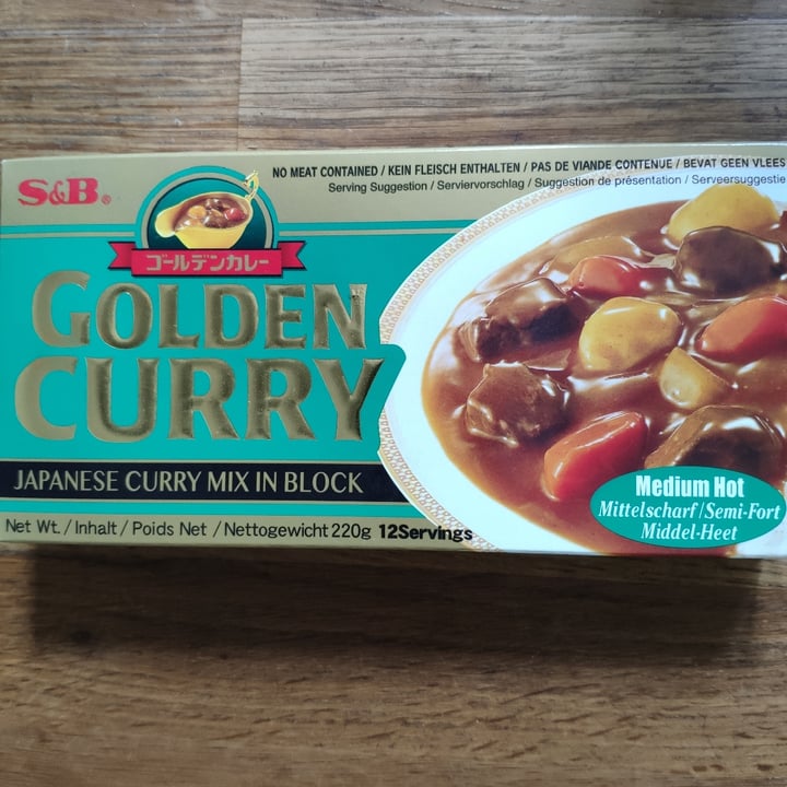 review photo of S&B Golden Curry Medium Hot shared by @mikutheclown on 22 Jun 2022 - review