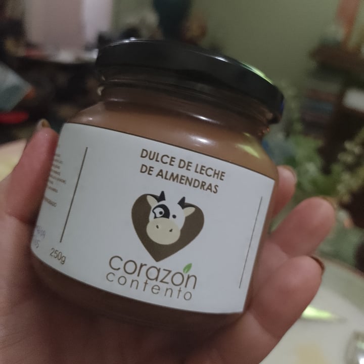 photo of Corazón contento Dulce De Leche De Almendras shared by @vicottati on  29 Apr 2022 - review