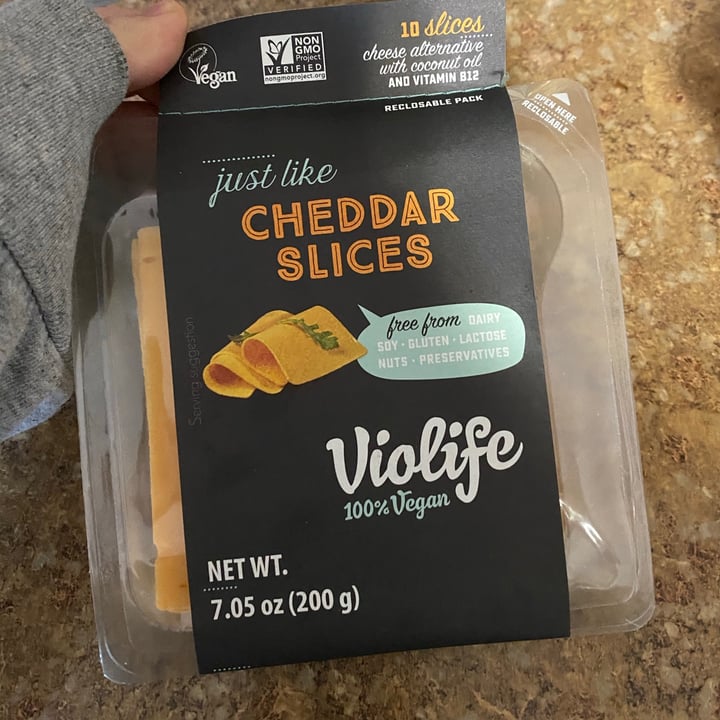 review photo of Violife Bio sabor Cheddar Block shared by @mcknabby on 16 Dec 2020 - review