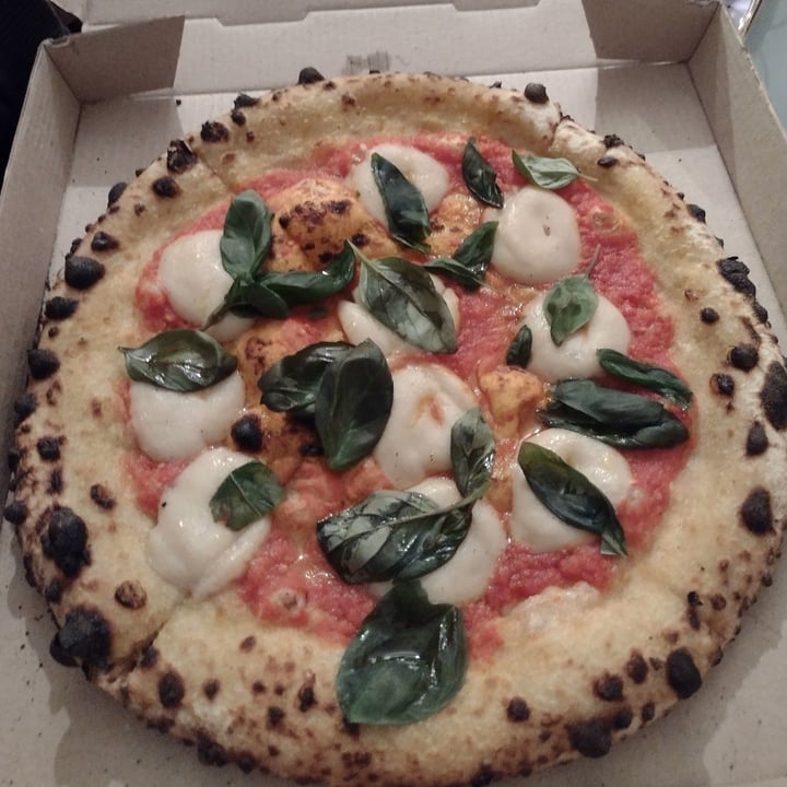 review photo of Electrica Pizza Margarita shared by @lcdzprst on 09 Sep 2021 - review