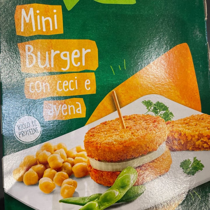review photo of Vemondo Mini Burger con Ceci e Avena shared by @lazycat on 03 Sep 2022 - review