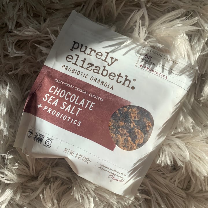 photo of Purely Elizabeth Purely Elizabeth Chocolate Sea Salt Granola shared by @hereforareason on  02 Apr 2021 - review