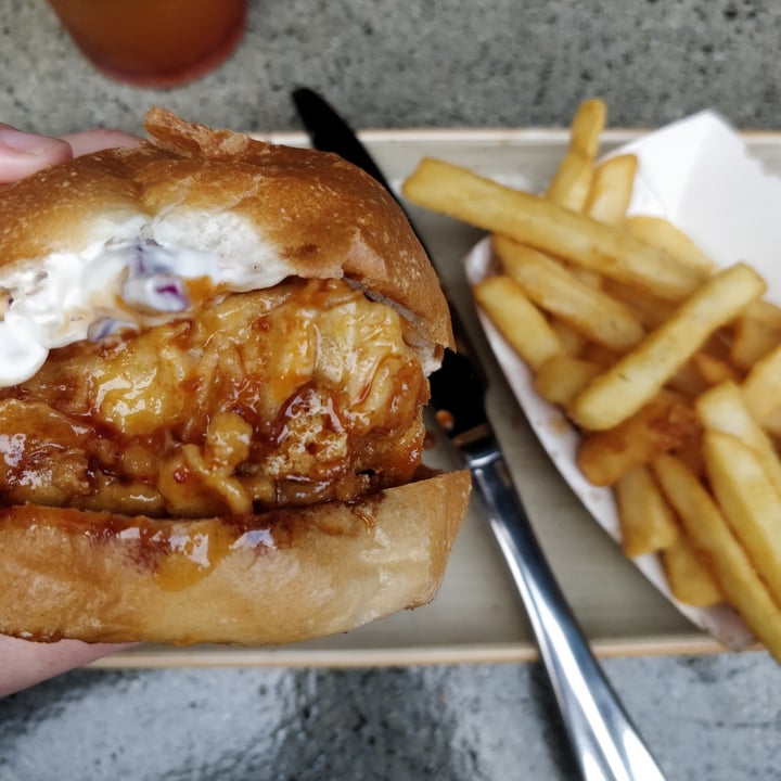 photo of The Vegie Bar Korean Tofu Burger shared by @melbournevegan on  17 Feb 2022 - review