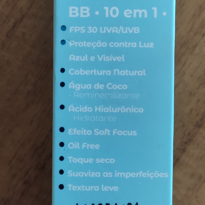 review photo of Vizzela Cosméticos BB Cream Vizella shared by @ysanuit on 02 Dec 2022 - review