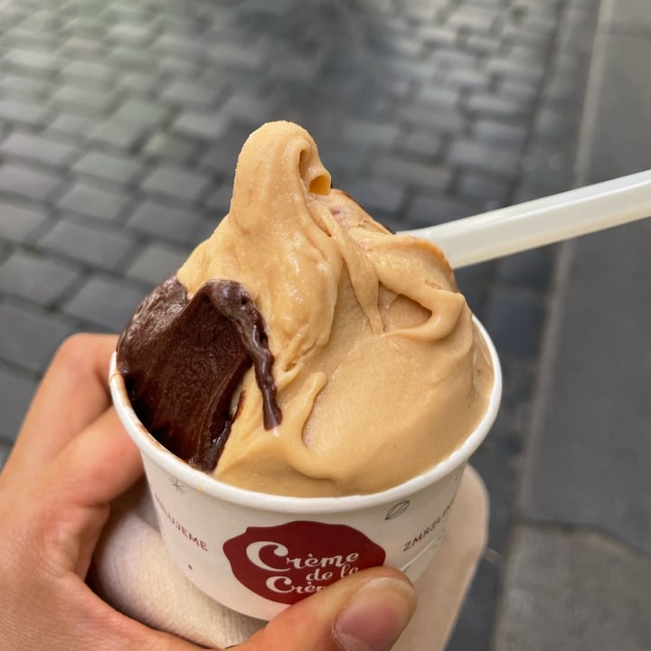 photo of Crème de la Crème Salted Peanut and Chocolate Gelato Cup shared by @csquaree on  16 May 2022 - review