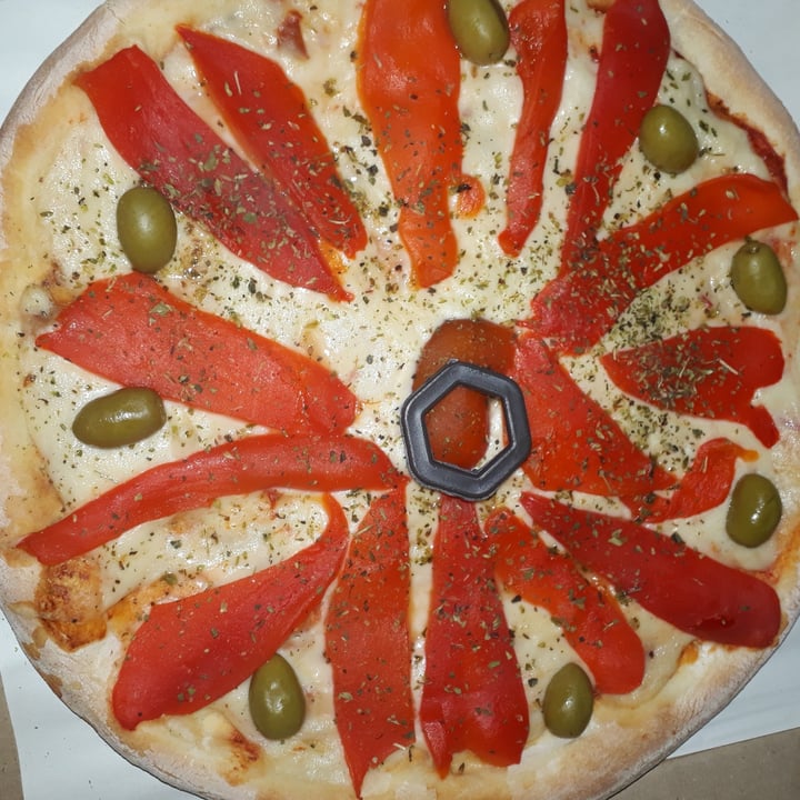 photo of Blondie Pizza vegana de morrones shared by @ericavegana on  10 Apr 2021 - review