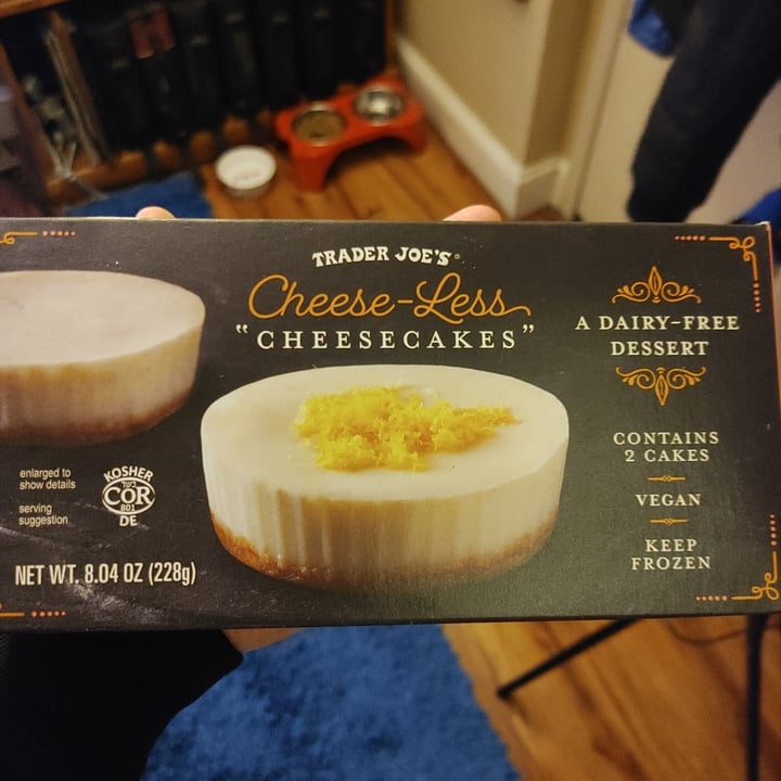 photo of Trader Joe's Cheese-Less Cheesecake shared by @matthooper on  21 Jan 2021 - review