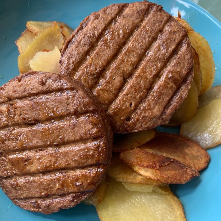 photo of Beyond Meat Beyond Burger Plant-Based Patties shared by @pilotalba on  29 Jul 2020 - review