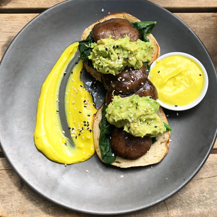 review photo of Southern Cross Garden Bar Restaurant Vegan benedict shared by @thegreenveganqueen on 27 Mar 2018 - review