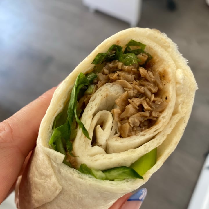 review photo of Boots Vegan No Duck & Hoisin shared by @abbierose on 03 May 2021 - review