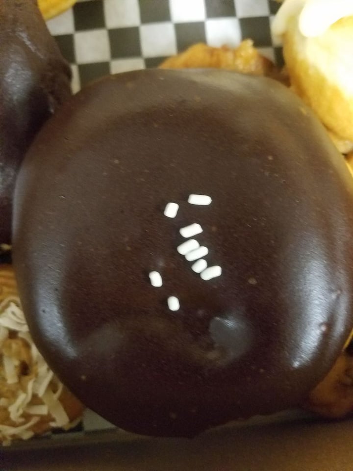 photo of Glam Doll Donuts Vegan Dark Angel shared by @annesemenak on  24 Sep 2018 - review
