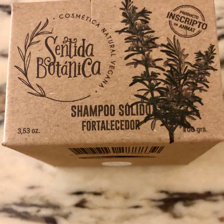 photo of Sentida Botánica Shampoo solido fortalecedor shared by @lalis2010 on  28 Sep 2021 - review