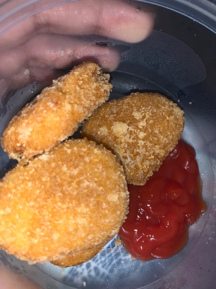 photo of MorningStar Farms Veggie Chik’ N Nuggets shared by @bpina24 on  31 Mar 2020 - review