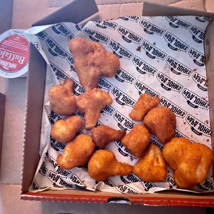 photo of Papa John's Pizza Cauliflower wings shared by @nobloodnotears on  17 Nov 2021 - review