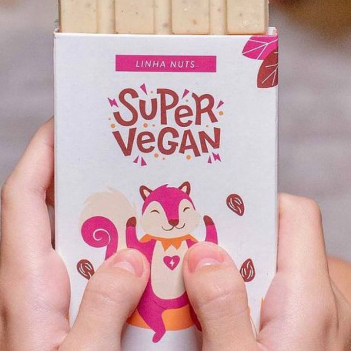 review photo of Super Vegan Barra 1kg ao leite com avelãs shared by @jullipaiva on 06 May 2022 - review