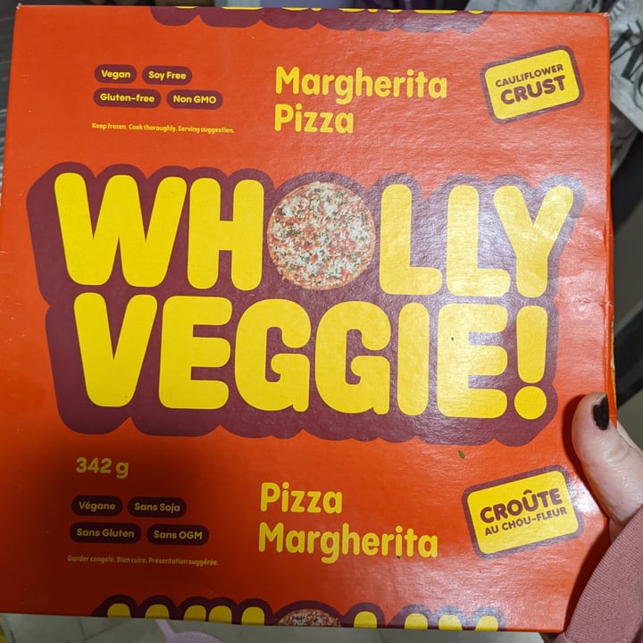 photo of Wholly veggie Margherita pizza with cauliflower crust shared by @shaynak112 on  02 Nov 2022 - review
