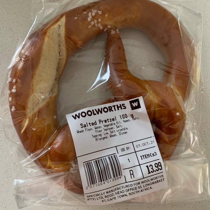 photo of Woolworths Food Sated Pretzel shared by @kaylynparbs on  08 Nov 2021 - review