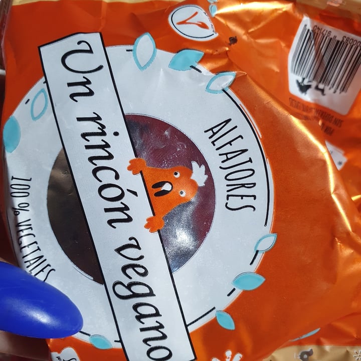 review photo of Un Rincón Vegano Alfajor de Maní shared by @lupemusso on 16 Jan 2022 - review