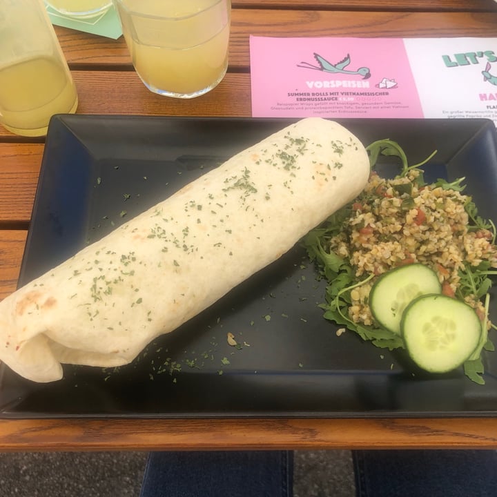 photo of Green Flamingo Innsbruck Rote Beete und Kichererbsen Falafel Wrap shared by @hannnahbanana on  05 Sep 2021 - review