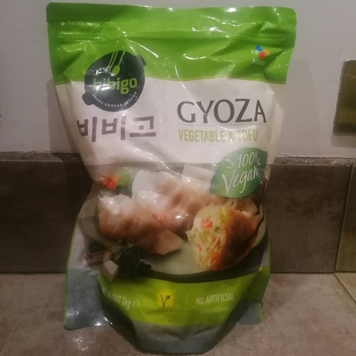 photo of Costco Gyoza Vegetable And Tofu shared by @isabelless on  03 Nov 2022 - review