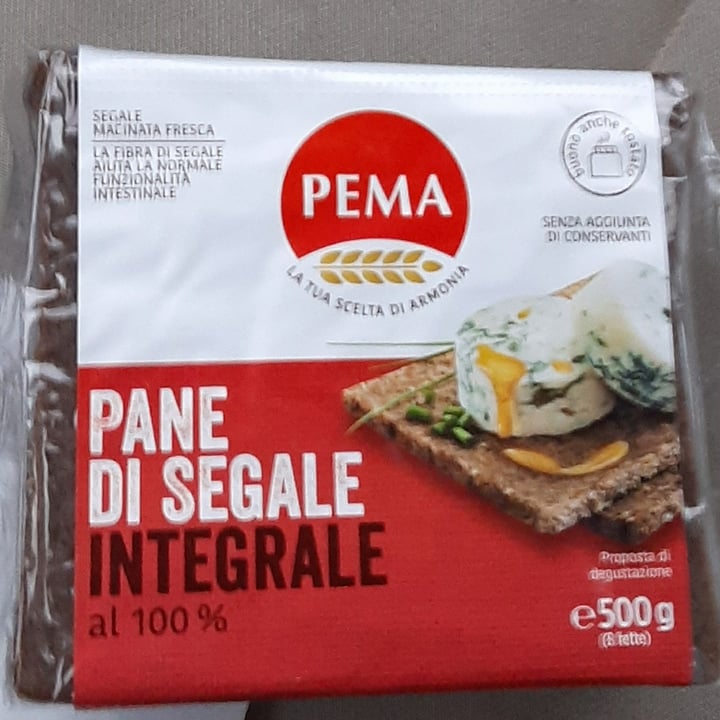 photo of Pema Pema pane di segale integrale shared by @irenebertiveg96 on  08 Jan 2023 - review